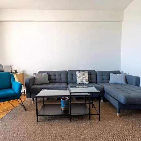 Charming 1br Flat With Balcony - Central Apartament Paryż
