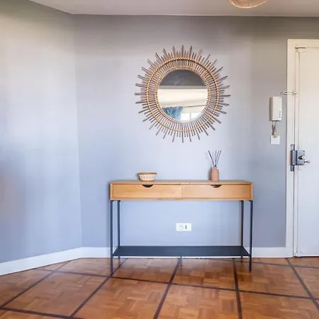 Charming 1br Flat With Balcony - Central * Paryż